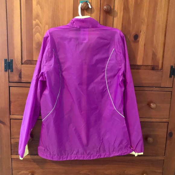 Adidas Lightweight Runner’s Windbreaker-sz Medium - Picture 3 of 7